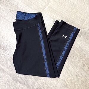 •UNDER ARMOUR• CROPPED LEGGINGS